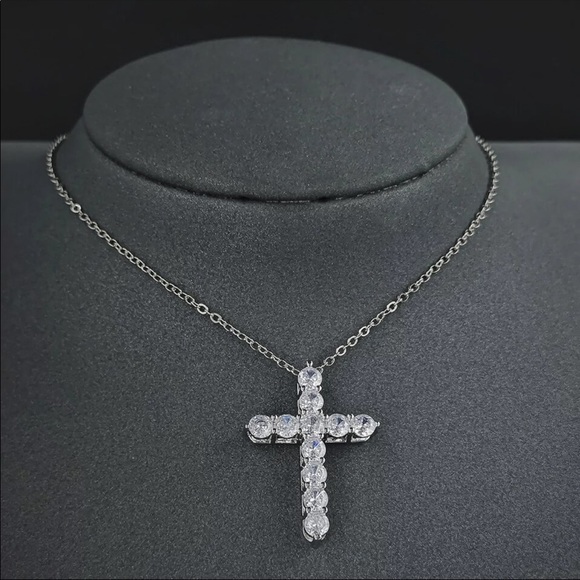Jewelry - New Women Men 925 Silver Diamond Cross Necklace